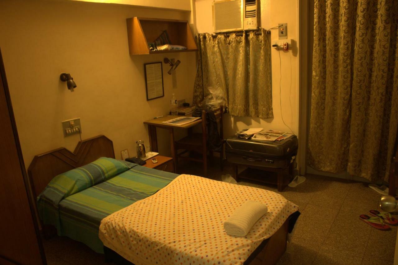 Ywca International Centre Hotel Мумбай Екстериор снимка